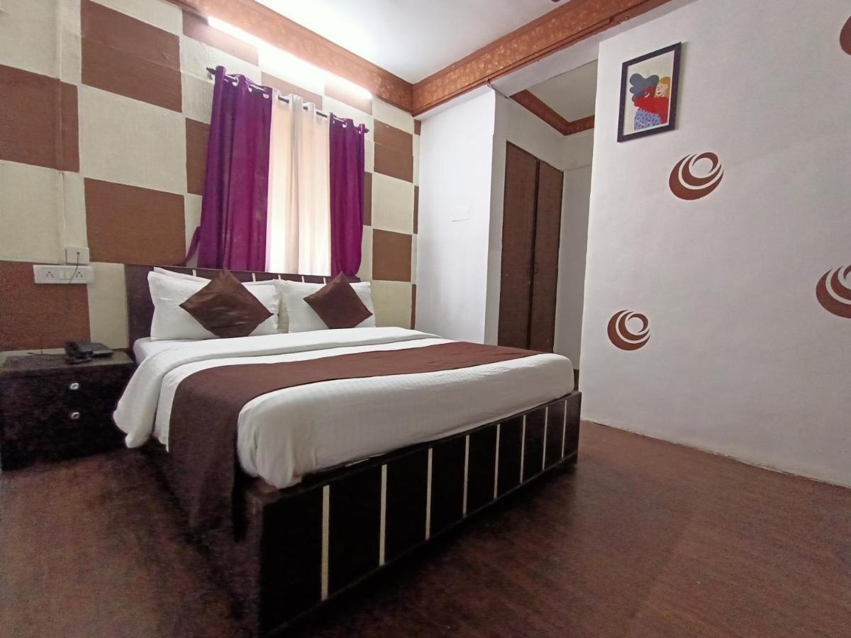 Kalpataru Hometel Mumbai Exteriör bild